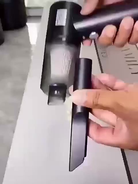 Tragbarer Autostaubsauger